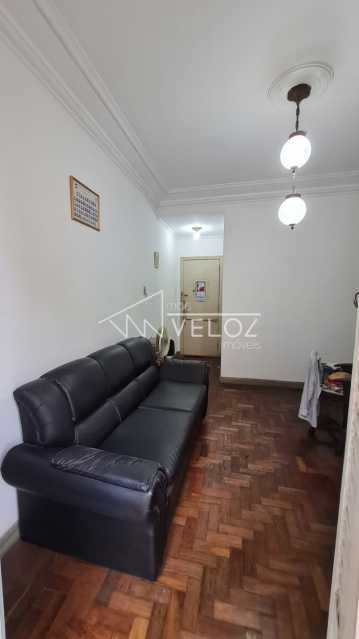 Apartamento à venda com 2 quartos, 56m² - Foto 2