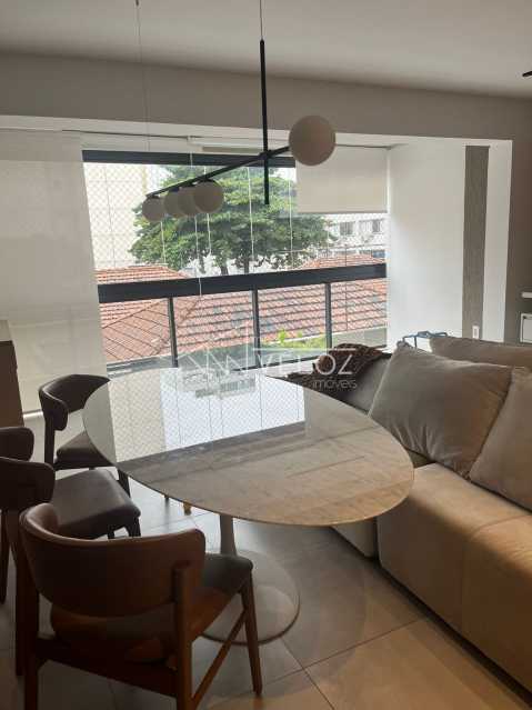 Apartamento à venda com 3 quartos, 116m² - Foto 1