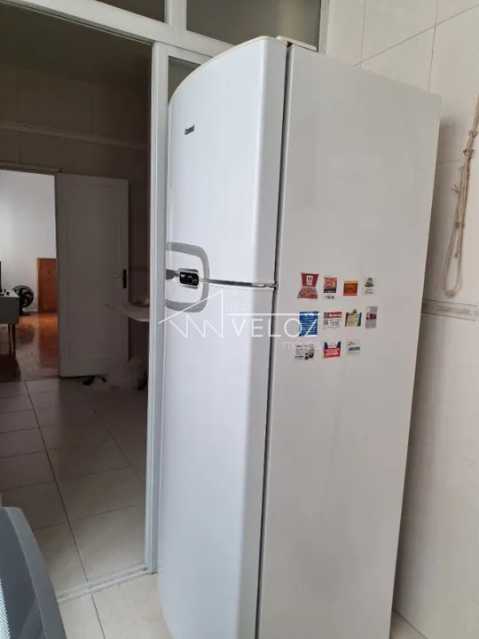 Apartamento à venda com 2 quartos, 75m² - Foto 13