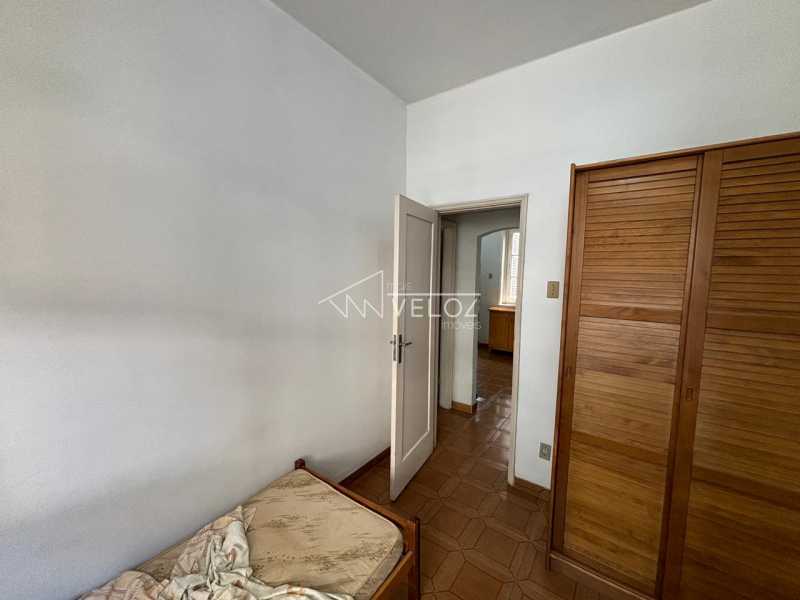 Apartamento à venda com 2 quartos, 70m² - Foto 13