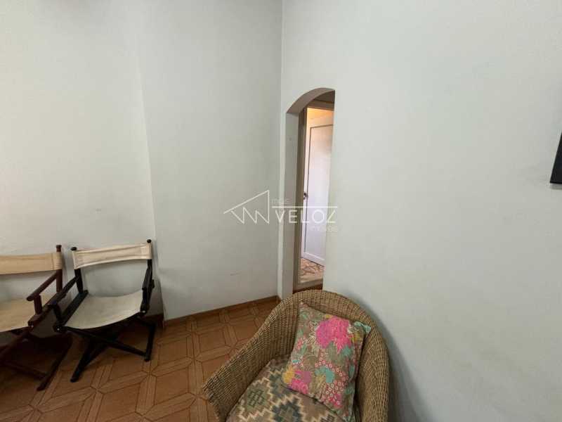 Apartamento à venda com 2 quartos, 70m² - Foto 14