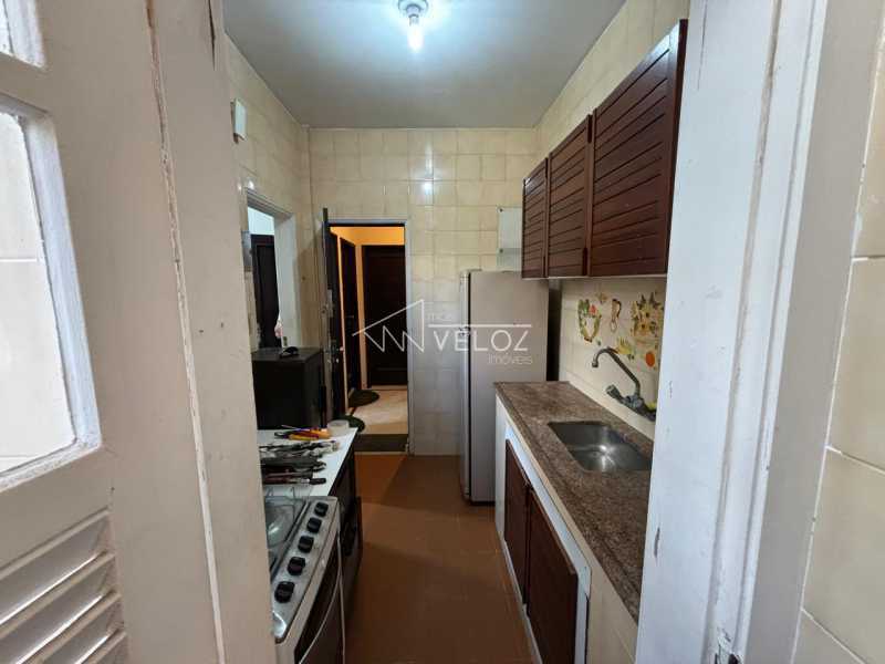 Apartamento à venda com 2 quartos, 70m² - Foto 24