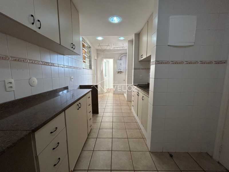 Apartamento à venda com 3 quartos, 105m² - Foto 19