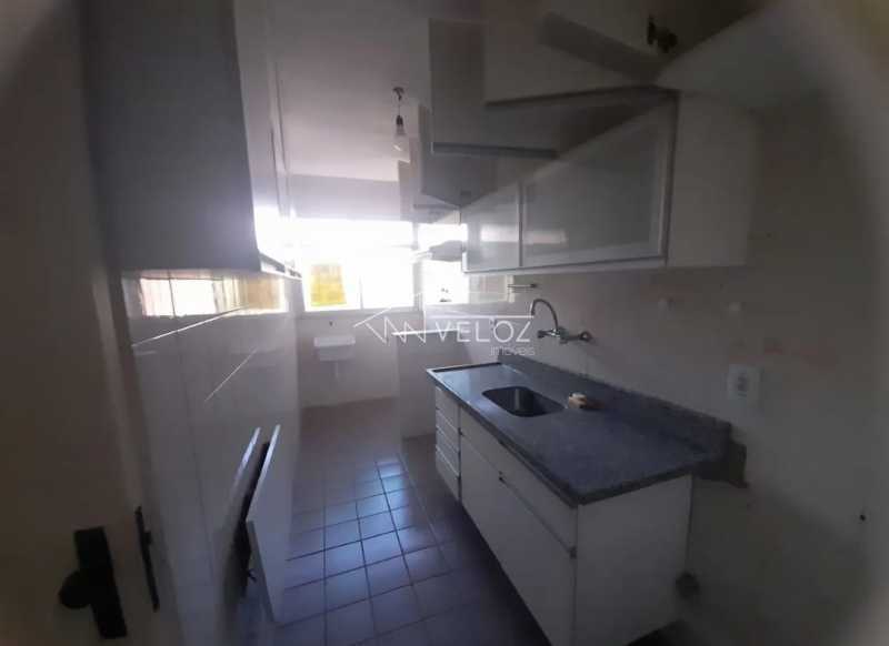 Apartamento à venda com 3 quartos, 91m² - Foto 7