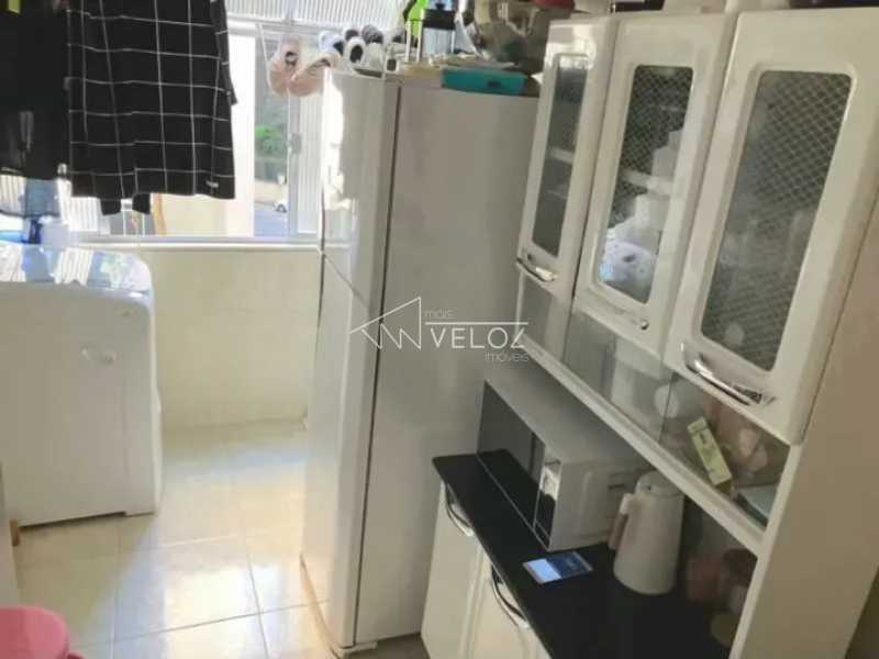 Apartamento à venda com 2 quartos, 76m² - Foto 9