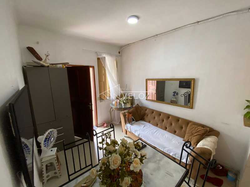 Apartamento à venda com 3 quartos, 91m² - Foto 2