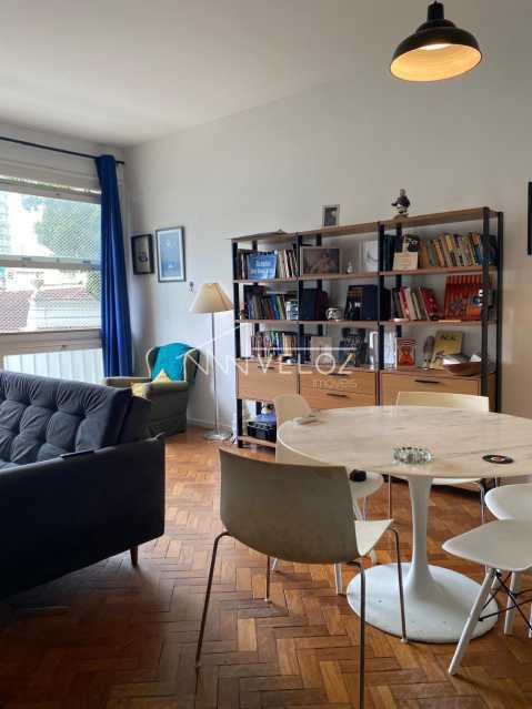 Apartamento à venda com 3 quartos, 97m² - Foto 2