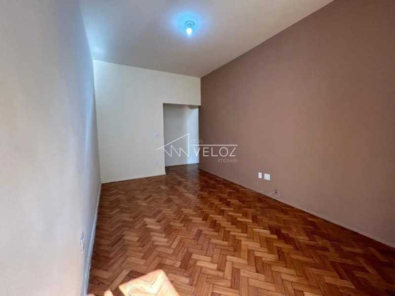 Apartamento à venda com 2 quartos, 73m² - Foto 3