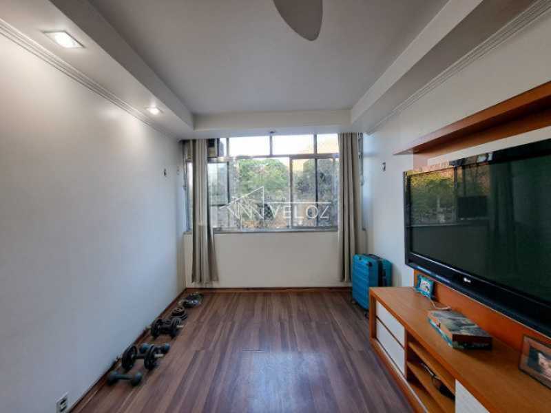 Apartamento à venda com 2 quartos, 71m² - Foto 4