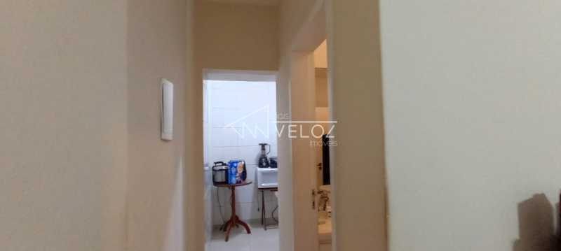 Apartamento à venda com 1 quarto, 36m² - Foto 11