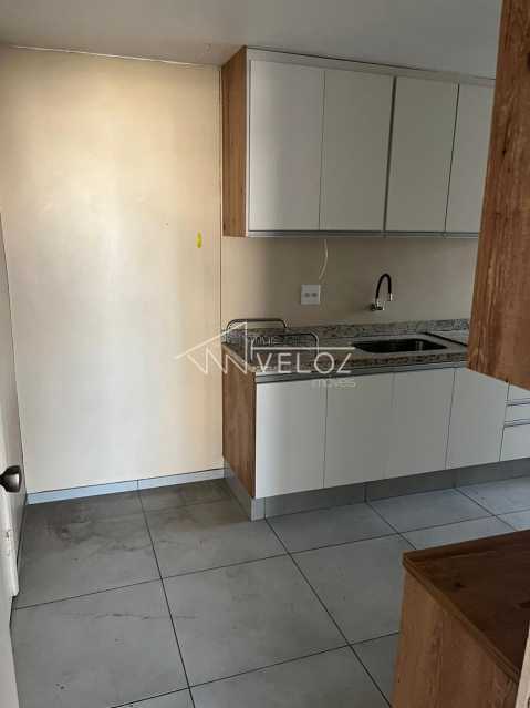 Apartamento à venda com 2 quartos, 80m² - Foto 11