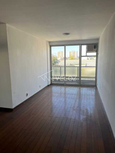 Apartamento à venda com 2 quartos, 80m² - Foto 1