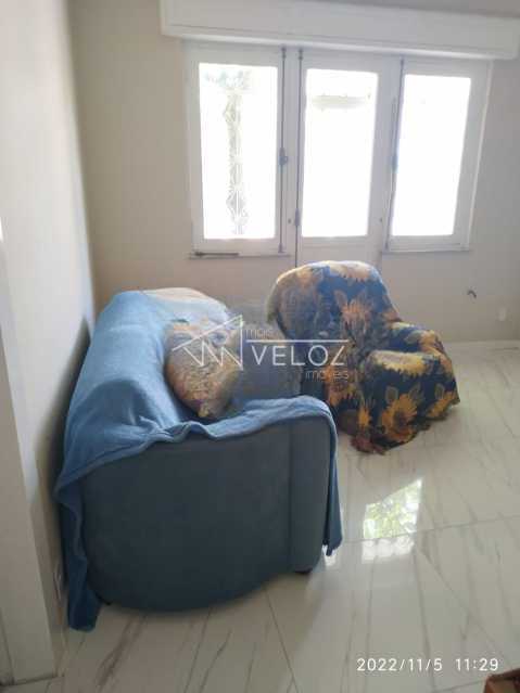 Apartamento à venda com 2 quartos, 67m² - Foto 4