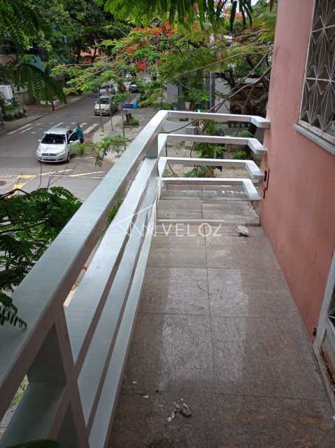 Apartamento à venda com 2 quartos, 67m² - Foto 1