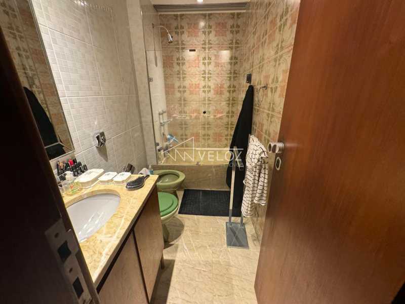 Apartamento à venda com 2 quartos, 86m² - Foto 23