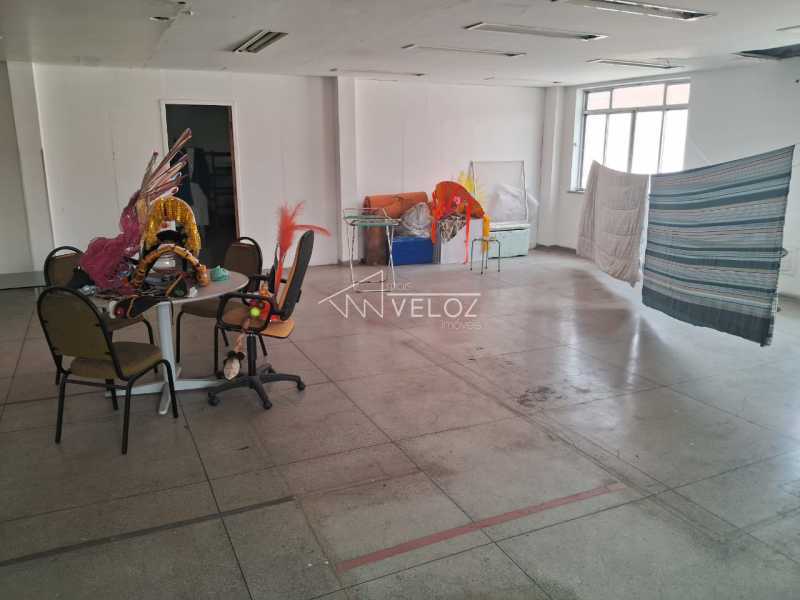 Prédio Inteiro à venda com 3 quartos, 700m² - Foto 15