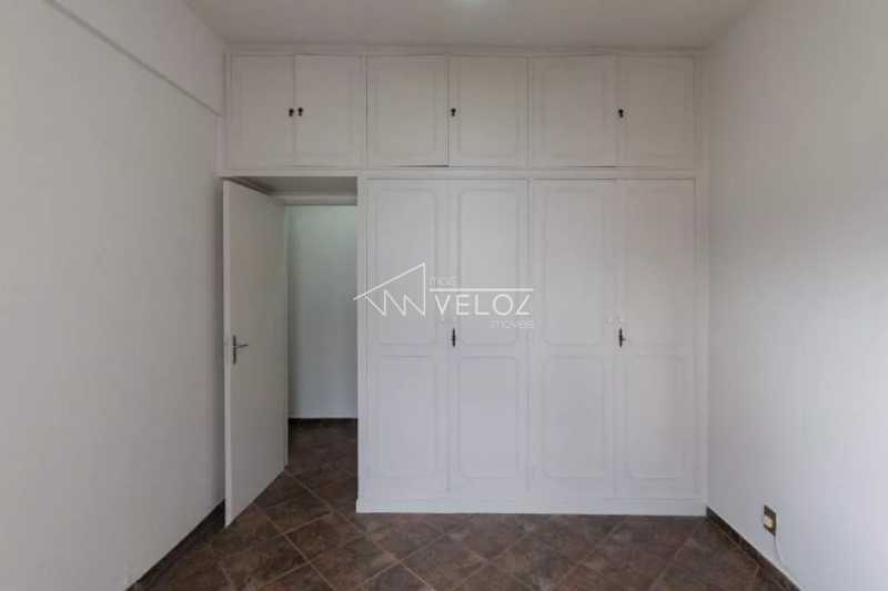 Apartamento à venda com 2 quartos, 64m² - Foto 12