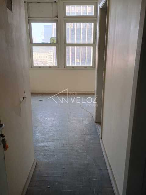 Conjunto Comercial-Sala à venda com 1 quarto, 39m² - Foto 2