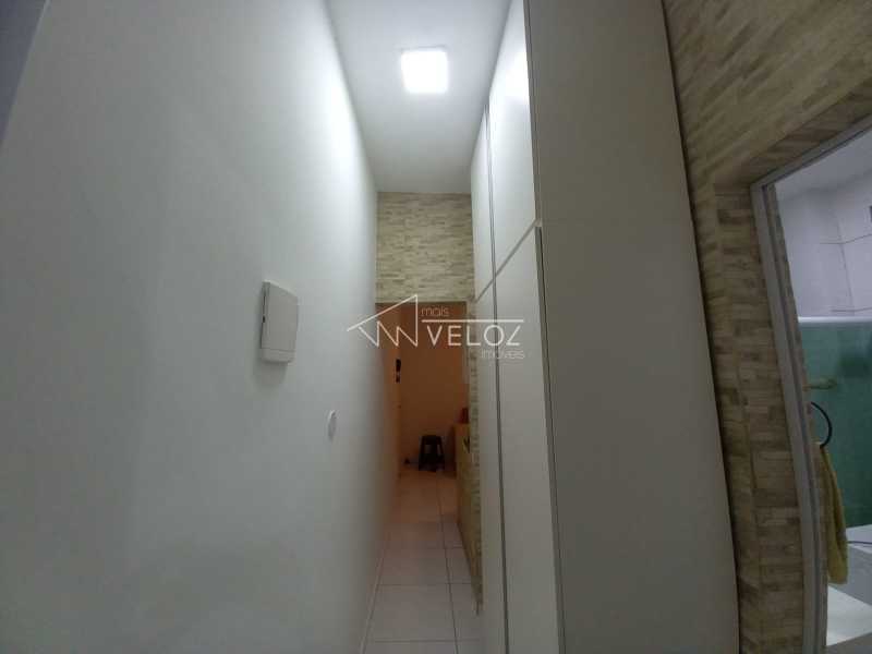 Apartamento à venda com 1 quarto, 30m² - Foto 17