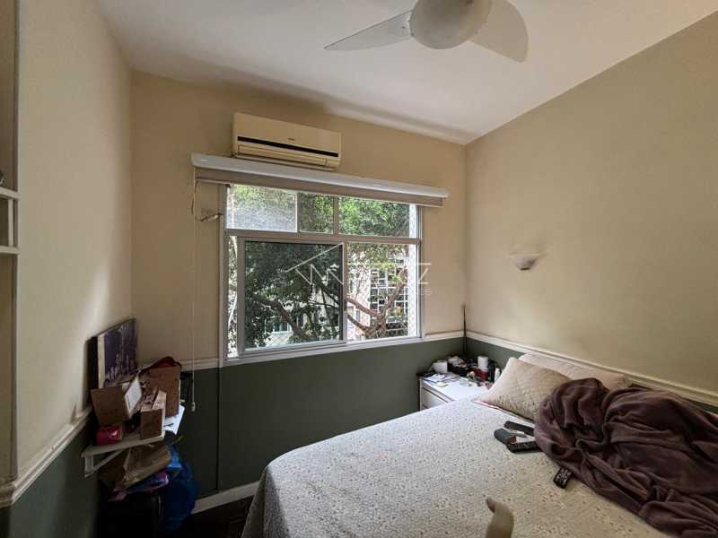 Apartamento à venda com 4 quartos, 180m² - Foto 7