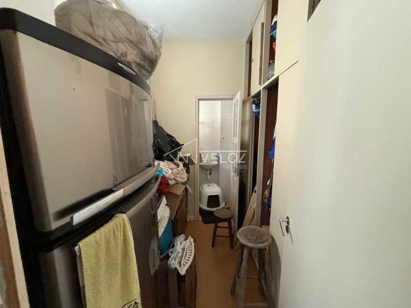 Apartamento à venda com 4 quartos, 180m² - Foto 25