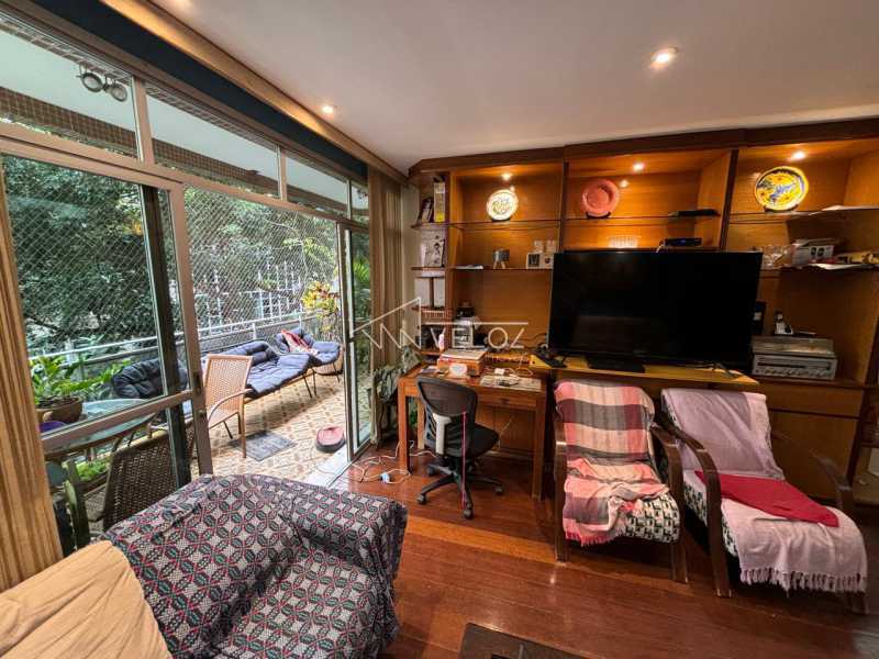 Apartamento à venda com 4 quartos, 180m² - Foto 4