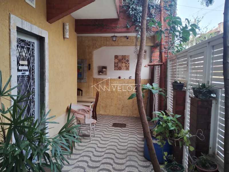 Casa à venda com 3 quartos, 179m² - Foto 23