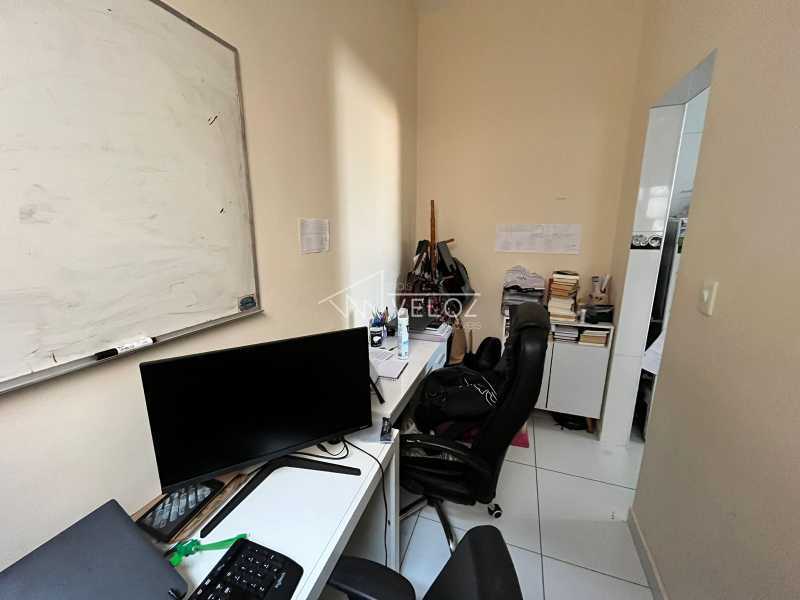 Apartamento à venda com 1 quarto, 40m² - Foto 7