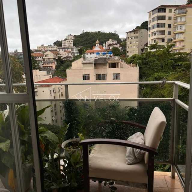 Apartamento à venda com 2 quartos, 64m² - Foto 3