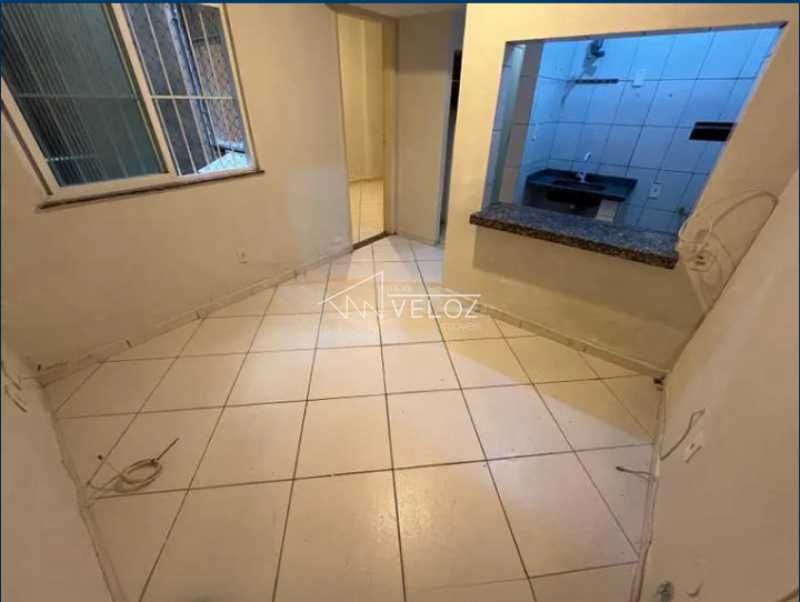 Apartamento à venda com 1 quarto, 29m² - Foto 2