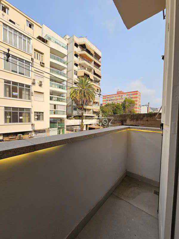 Apartamento à venda com 3 quartos, 75m² - Foto 5