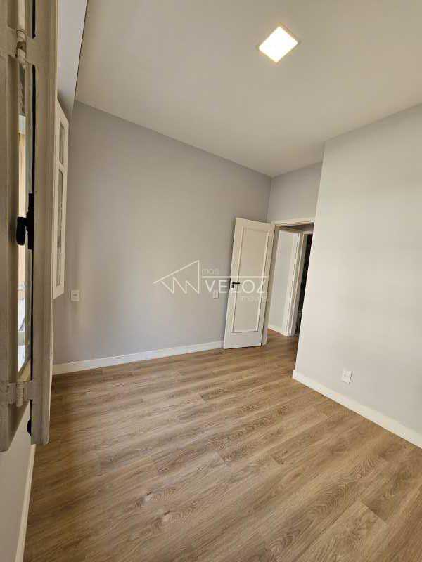 Apartamento à venda com 3 quartos, 75m² - Foto 23