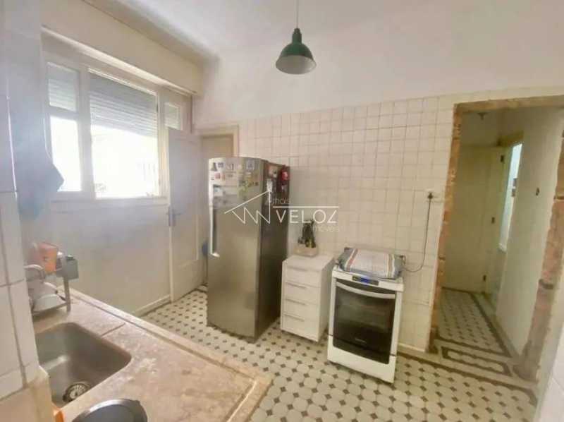 Apartamento à venda com 3 quartos, 200m² - Foto 13