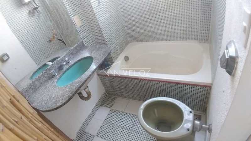 Apartamento à venda com 2 quartos, 70m² - Foto 23