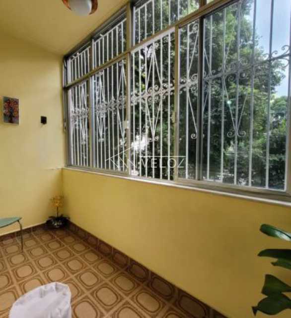 Apartamento à venda com 2 quartos, 92m² - Foto 1