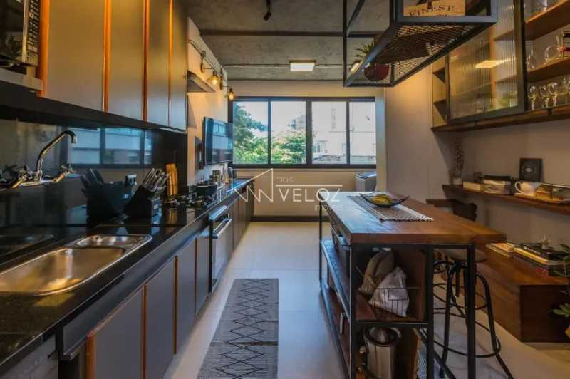 Apartamento à venda com 3 quartos, 113m² - Foto 19