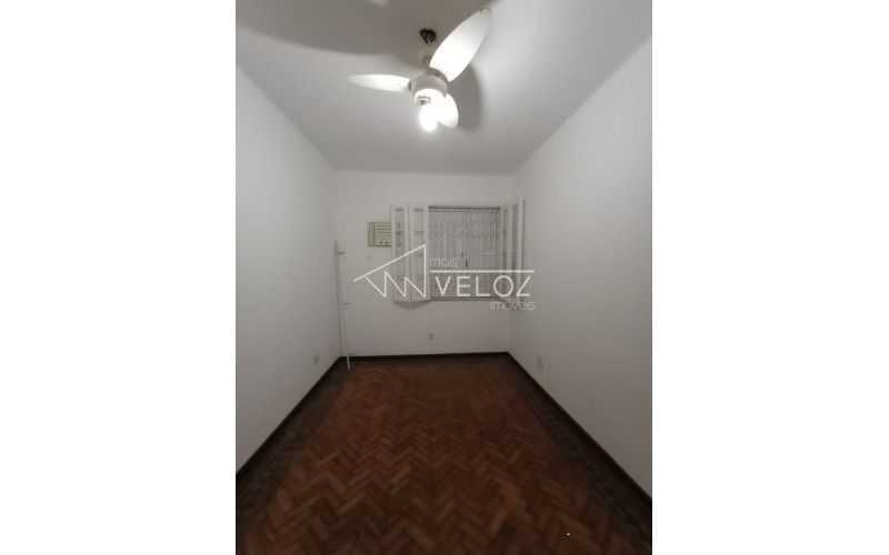 Apartamento à venda com 3 quartos, 87m² - Foto 4