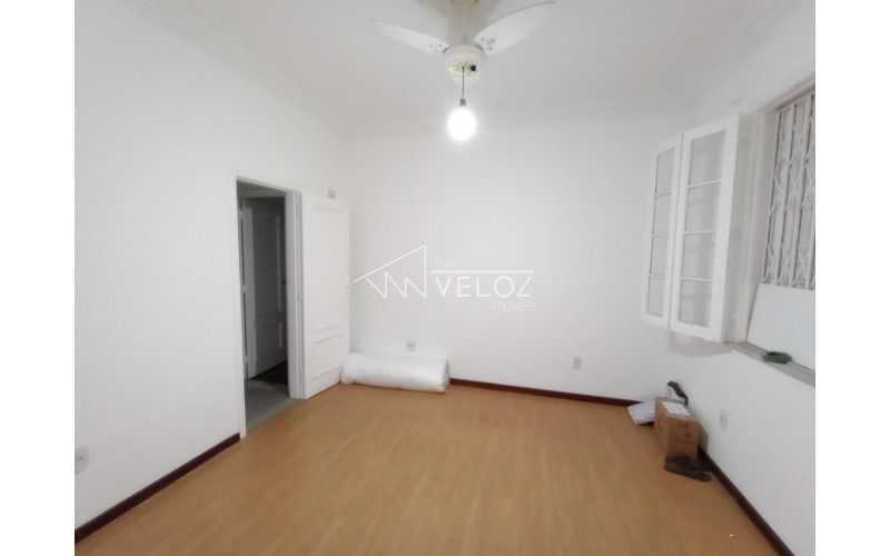 Apartamento à venda com 3 quartos, 87m² - Foto 13