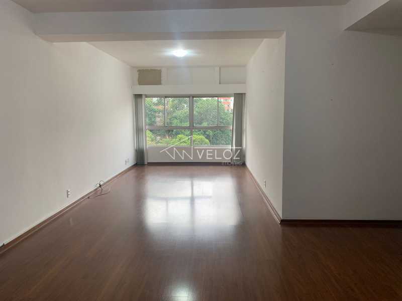 Apartamento à venda com 3 quartos, 120m² - Foto 1