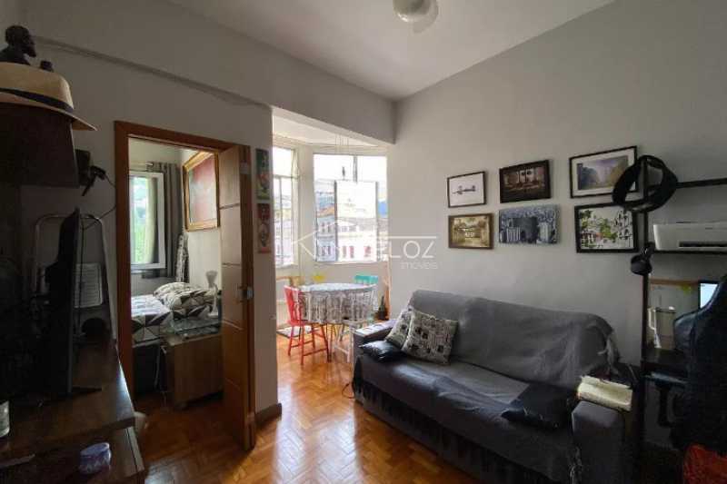 Apartamento à venda com 1 quarto, 37m² - Foto 3