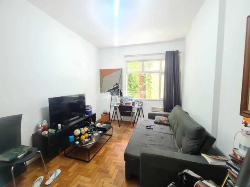 Apartamento à venda com 2 quartos, 68m² - Foto 1