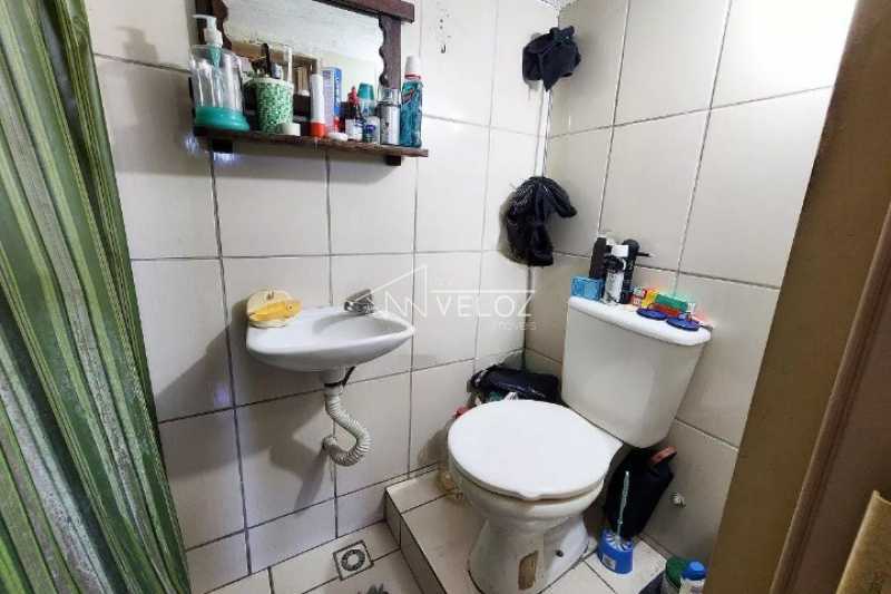 Apartamento à venda com 2 quartos, 85m² - Foto 17