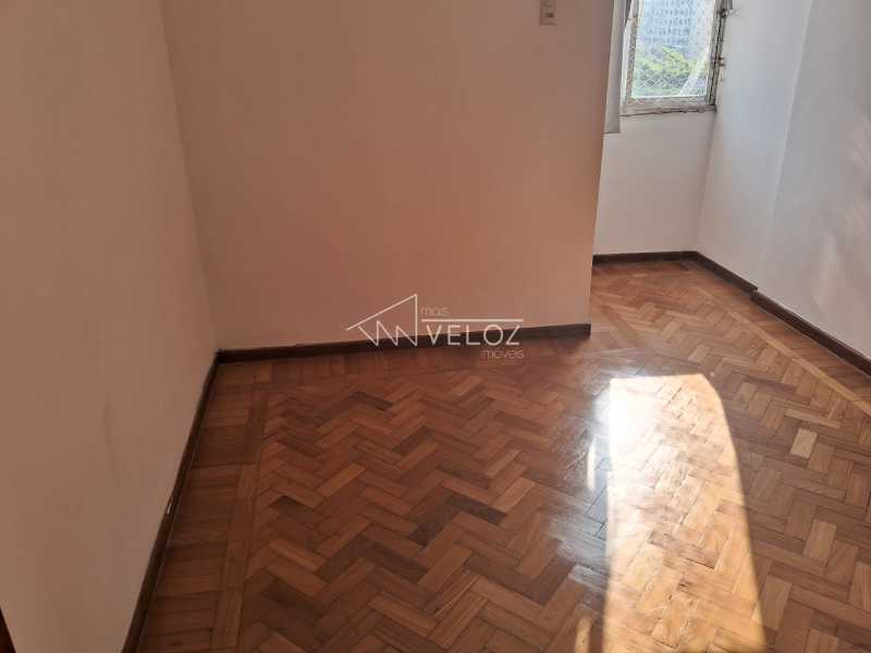 Apartamento à venda com 2 quartos, 75m² - Foto 3