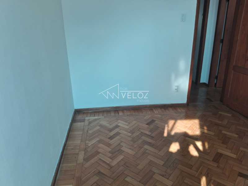 Apartamento à venda com 2 quartos, 75m² - Foto 8