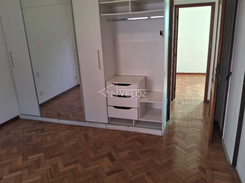 Apartamento à venda com 2 quartos, 75m² - Foto 16