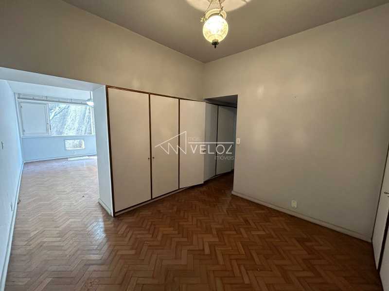 Apartamento à venda com 3 quartos, 248m² - Foto 23