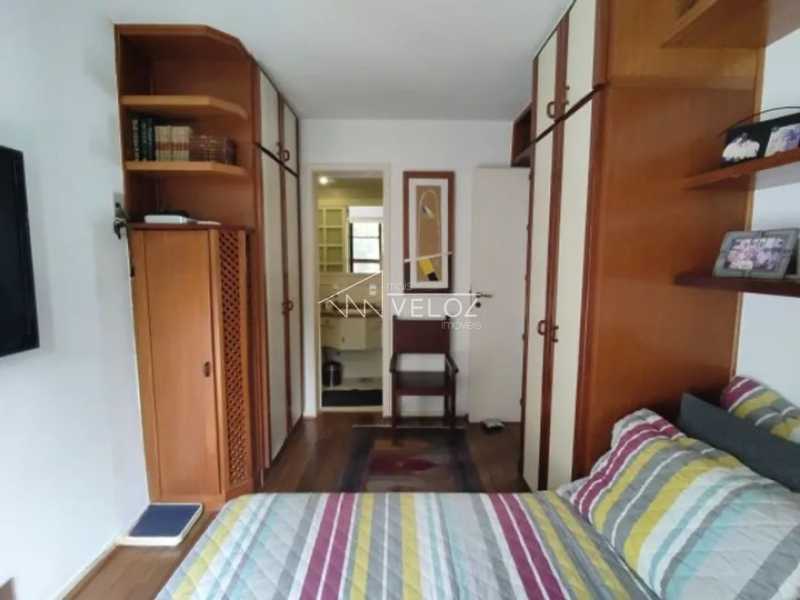 Apartamento à venda com 2 quartos, 69m² - Foto 10