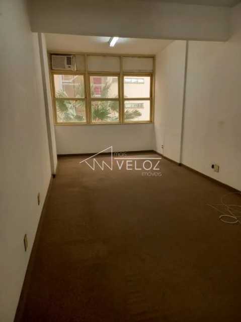 Conjunto Comercial-Sala à venda com 1 quarto, 30m² - Foto 1