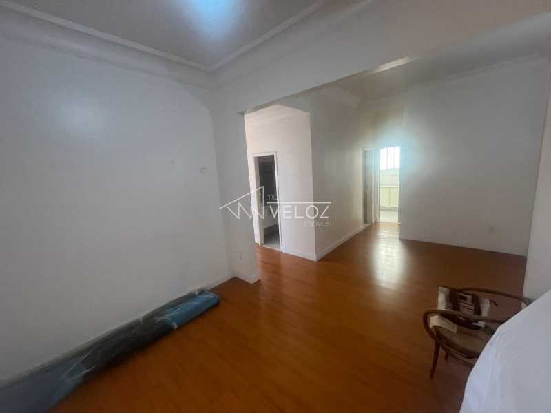 Apartamento à venda com 2 quartos, 106m² - Foto 9