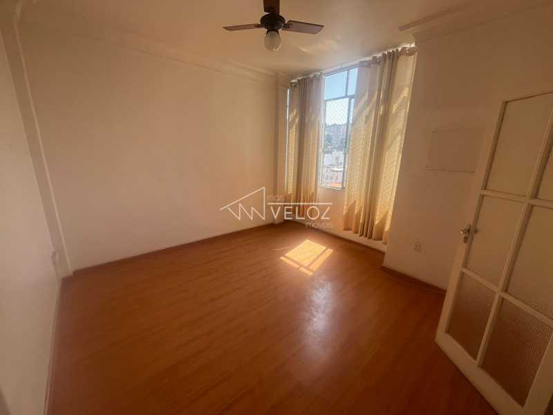 Apartamento à venda com 2 quartos, 106m² - Foto 16